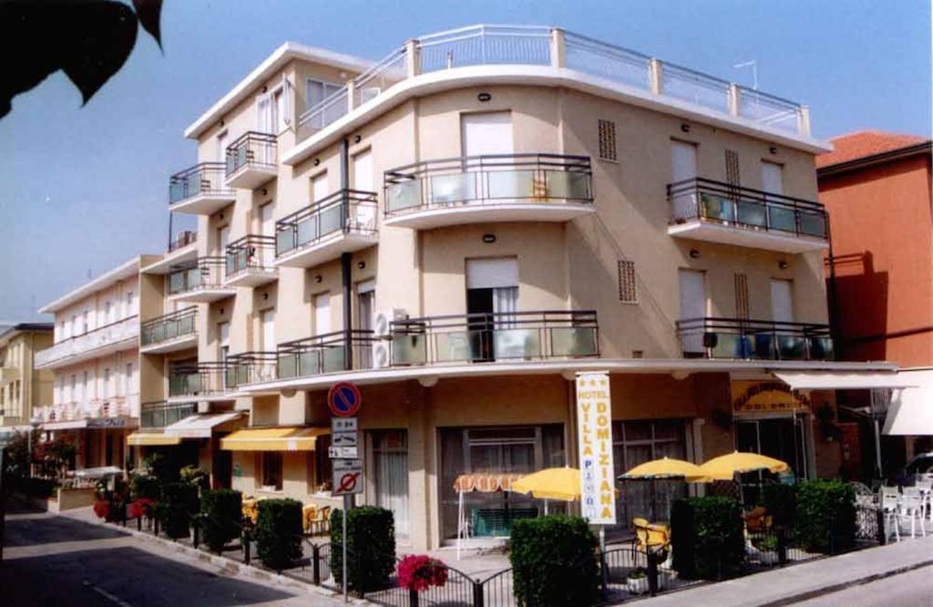 Hotel Villa Domiziana ريميني المظهر الخارجي الصورة