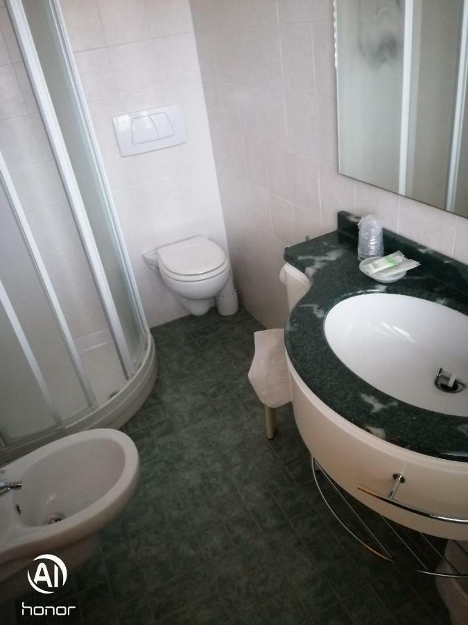 Hotel Villa Domiziana ريميني المظهر الخارجي الصورة